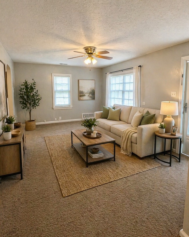 Photo - Spacious 2 Bedroom Home! Garage! Fenced in Backyard! Available Now!