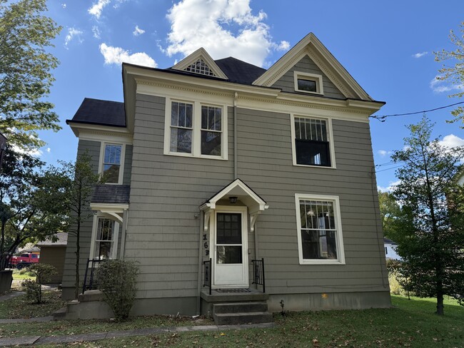 Photo - 165 Edgwood St Unit 2nd Floor