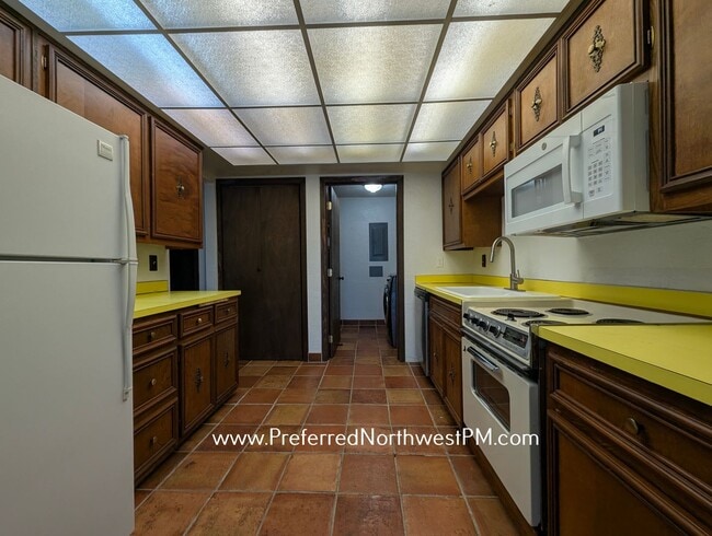 Photo - Lake Front Townhouse in Lowell OR