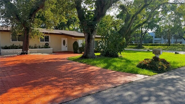 Building Photo - 9160 SW 73rd St Rental