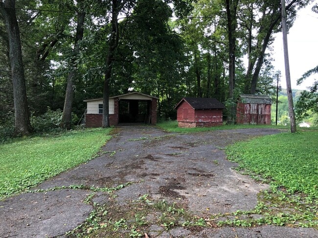 Photo - 3 bedroom 1 bath in Elizabethton