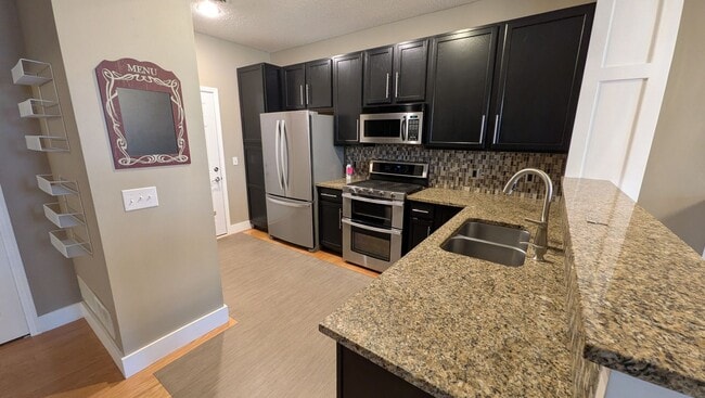 Photo - Beautiful 2 bedroom townhouse in Maple Grove