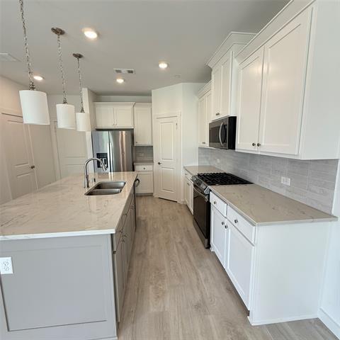 Photo - 870 Cavitt Ct