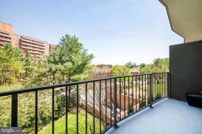 Photo - 3101 New Mexico Ave NW Unit 519