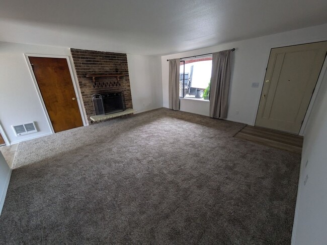 Photo - 7816 Samurai Dr SE