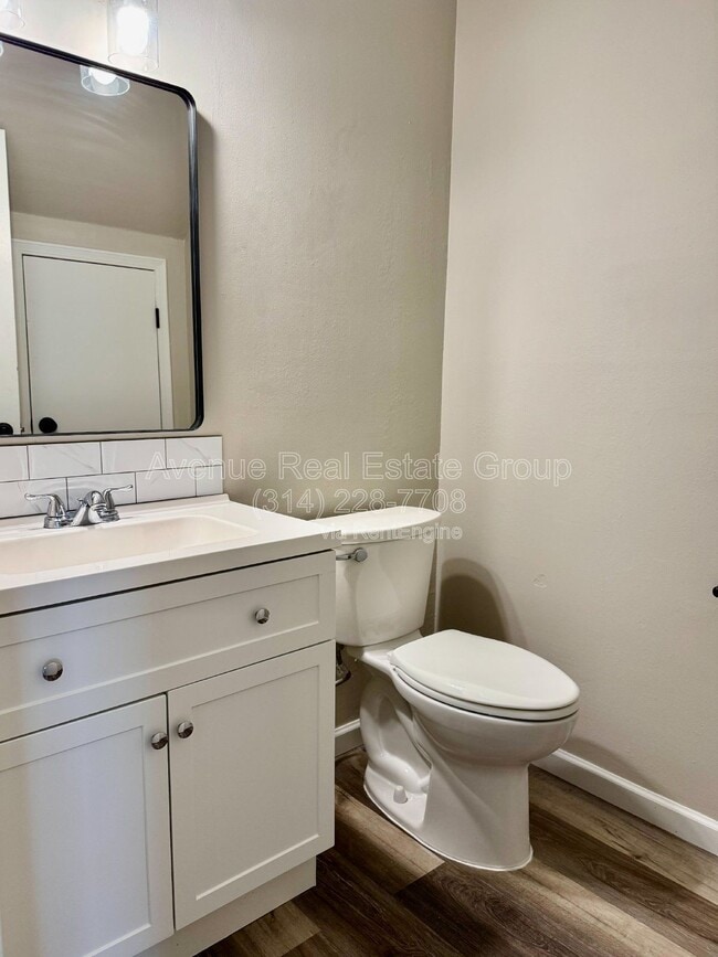 Photo - 879 Delray Dr