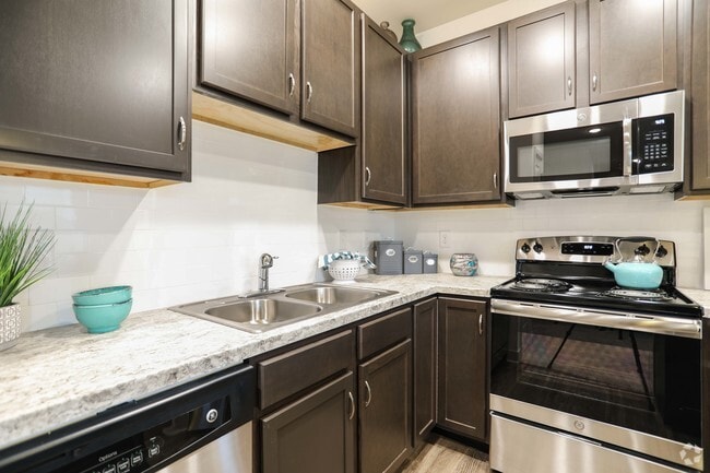 2 Bed/ 2 Bath Apartment