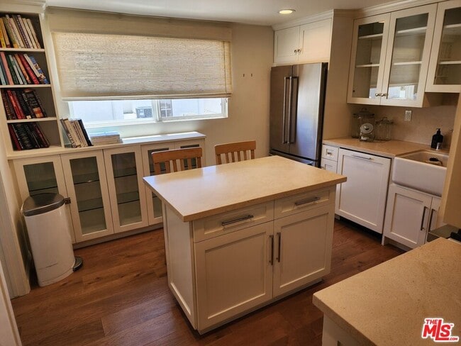Building Photo - 1546 Palisades Dr Rental
