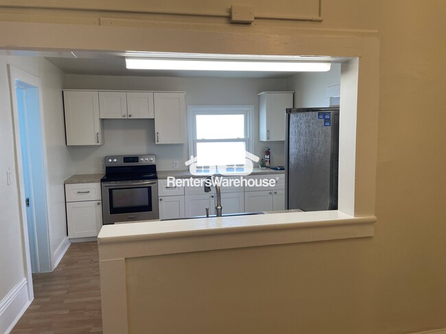 Photo - 204 W Grand Ave House