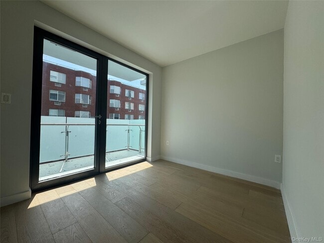 Building Photo - 136-80-13641 41st Ave Unit 4F