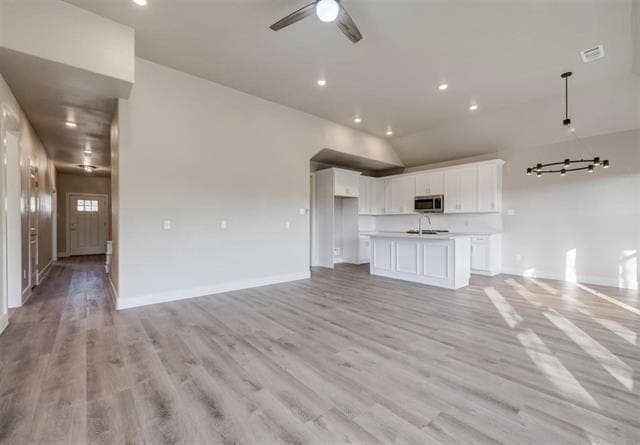 Photo - 100 Hackberry Ln