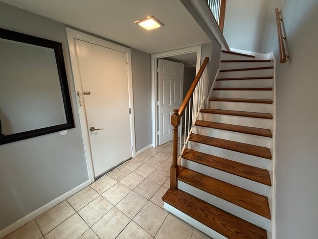 Photo - 1927 Governors Ln