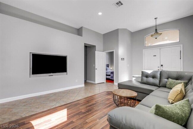 Photo - 7855 Windward Rd