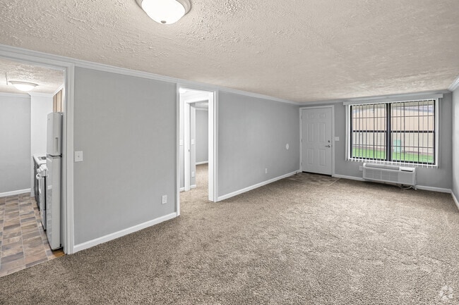 1BR, 1BA - 577SF - Living Room