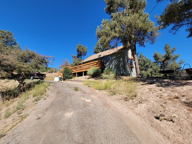 Photo - 1317 Leisure Ln
