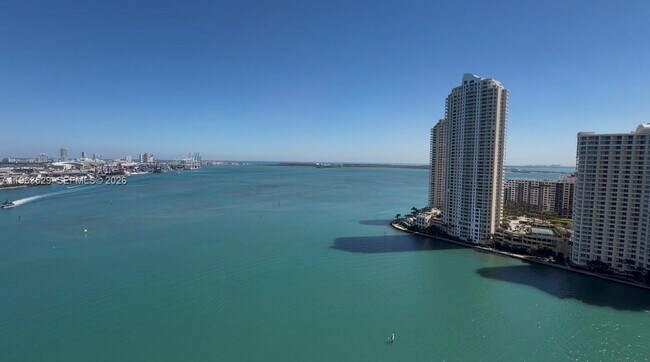 Photo - 335 S Biscayne Blvd Unidad 2512