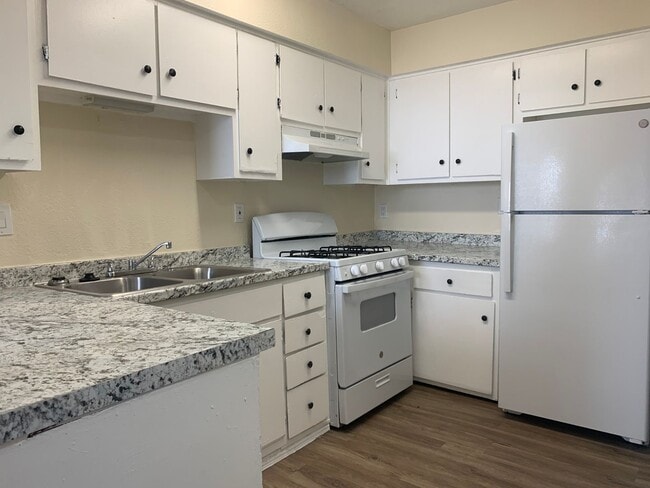 Modern Apartments with Great Amenities