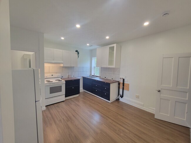 Photo - 2077 S Main St Unité 2