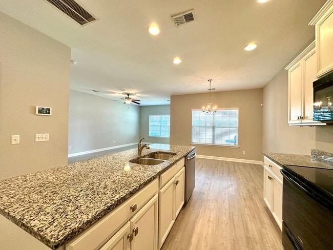 Photo - 3 Bed 2 Bath Townhome Located in Cokers Co...