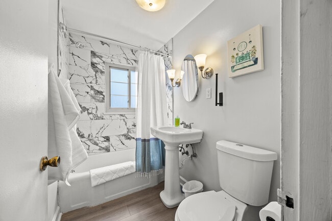 Photo - 1744 E Broad St