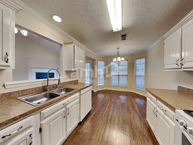 Photo - 515 Chaseridge Dr