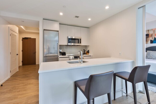 Photo - 131 Seaport Blvd Unit FL7-ID1050355P