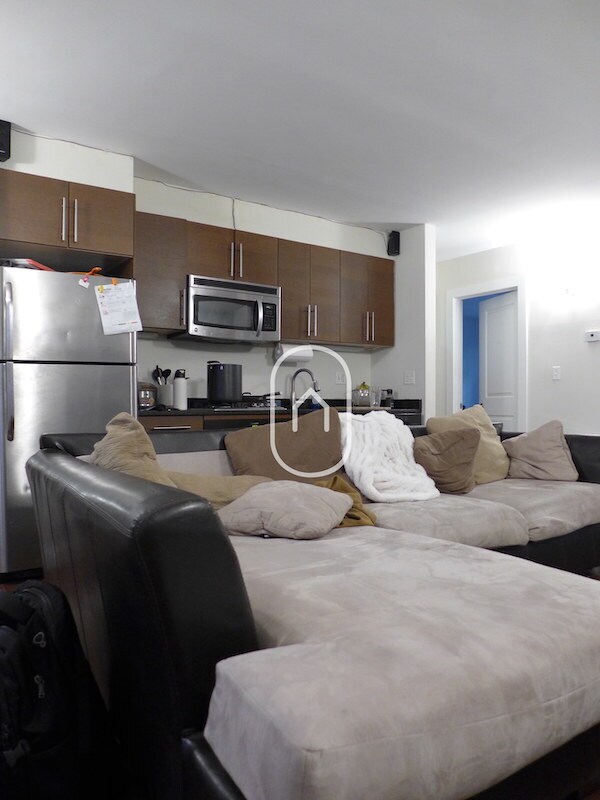 Photo - 23 E Concord St