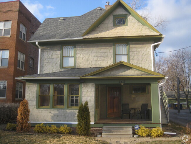 Building Photo - 2415 Cottage Grove Ave Rental