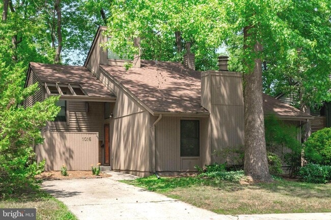 Building Photo - 1016 Timber Creek Dr
