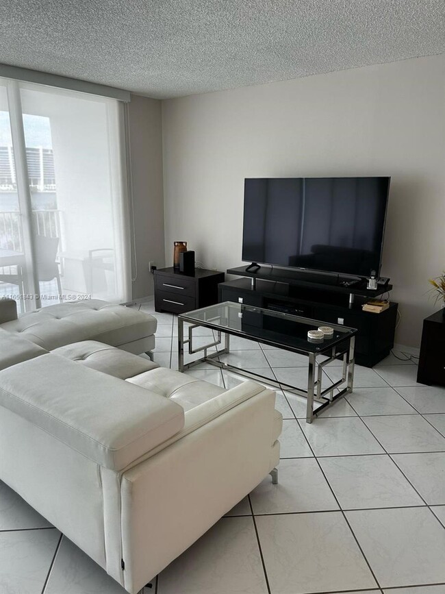 Photo - 17800 N Bay Rd Condominio Unidad 405