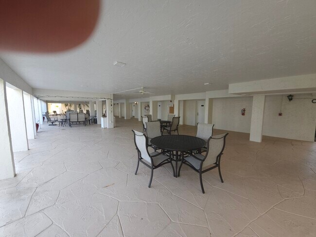 Photo - 1930 Gulf Shore Blvd N Unidad D102