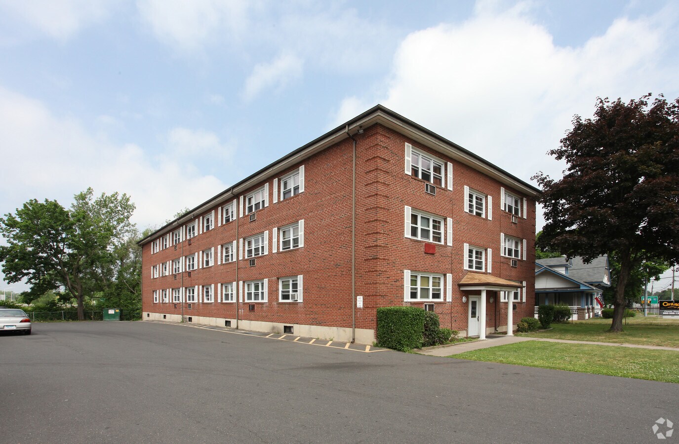 Photo - 525-527 Main St