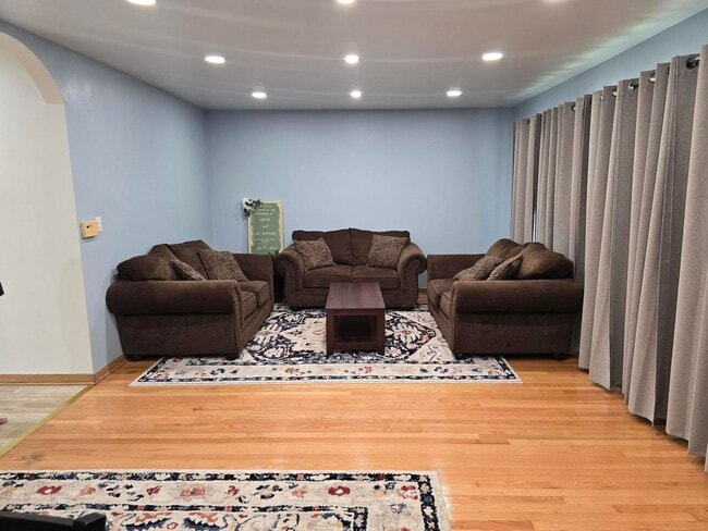 Photo - 5151 N Meade Ave