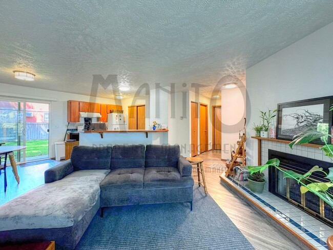 Ideally Located South Hill Unit - Ideally Located South Hill House Unit