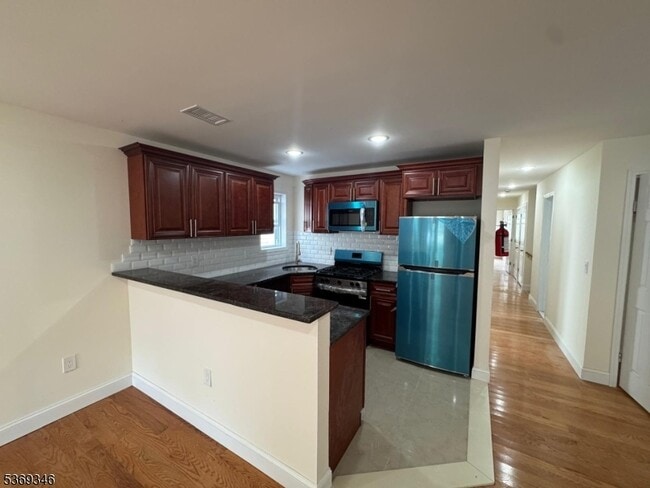 Photo - 132 Steuben St