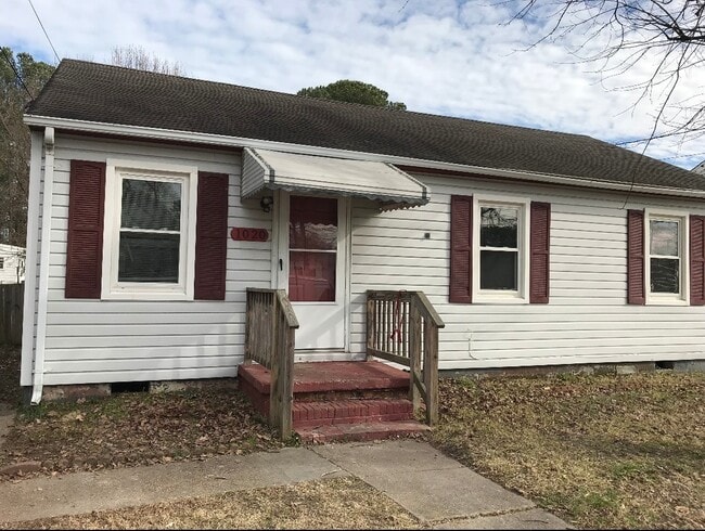 Building Photo - Ranch home available in Hollywood Section ...