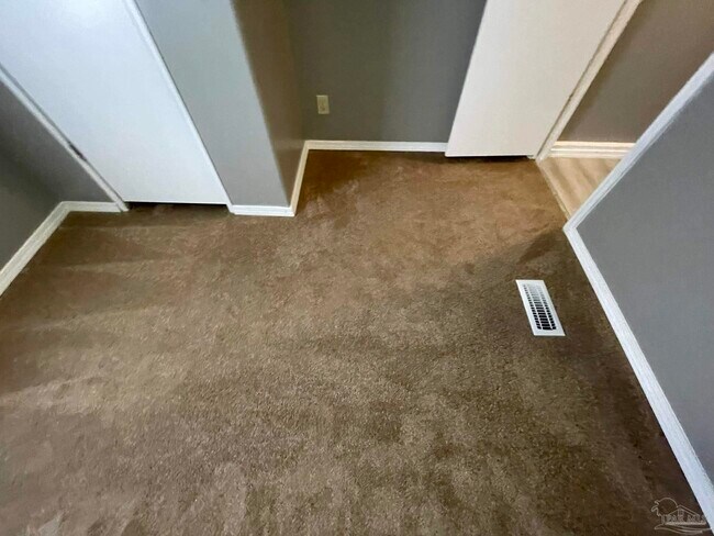 Photo - 8103 N Palafox St