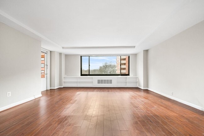 Photo - 1021 Arlington Blvd