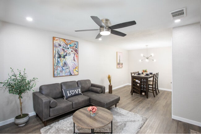 Building Photo - 680 N Ashurst Ct Unit I-202