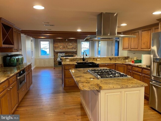 Photo - 6270 Davis Rd