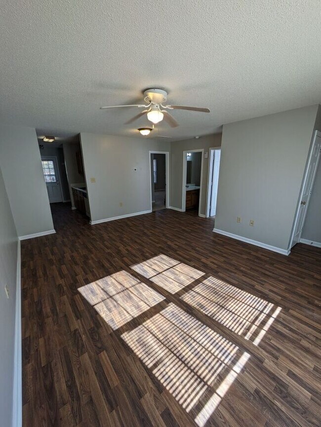 Photo - 2BD/2BA Townhome at The Squires