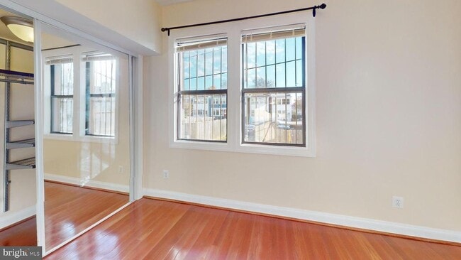 Photo - 315 Evarts St NE Unit T6