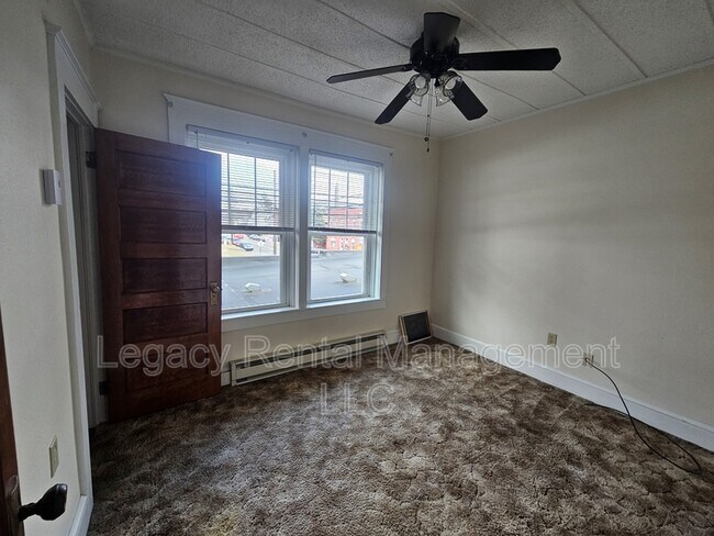 Photo - 281 E Main St Unit 3