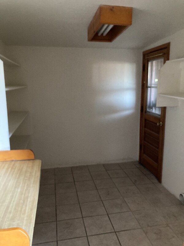 Photo - 2001 W La Osa St