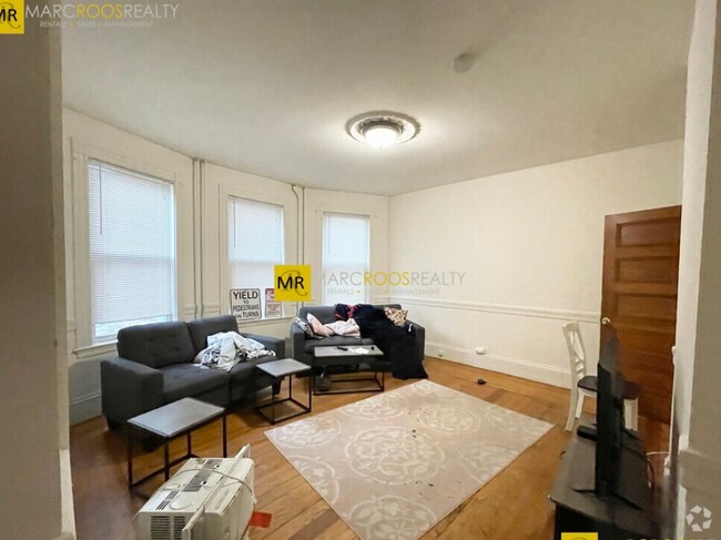 Building Photo - 121 Calumet St Unit 1 Rental