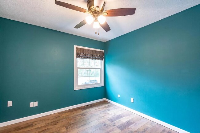 Photo - 3121 S Piccadilly St