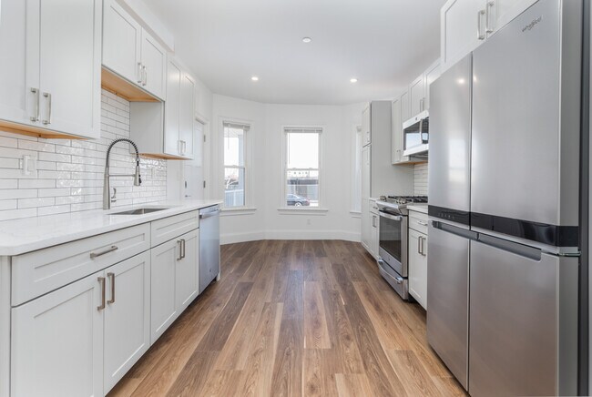 Photo - 143 E Cottage St Unit #1