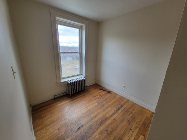 Photo - 87 North Main St Unidad 1