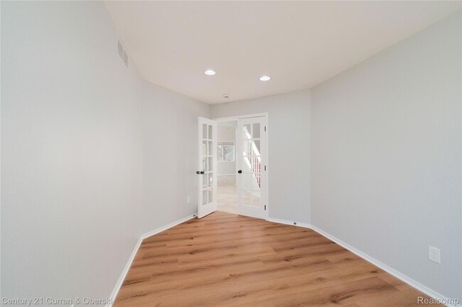 Photo - 1083 N Livernois Rd