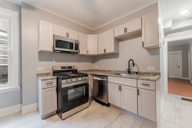 Photo - 3821 W Fillmore St Unit 2B